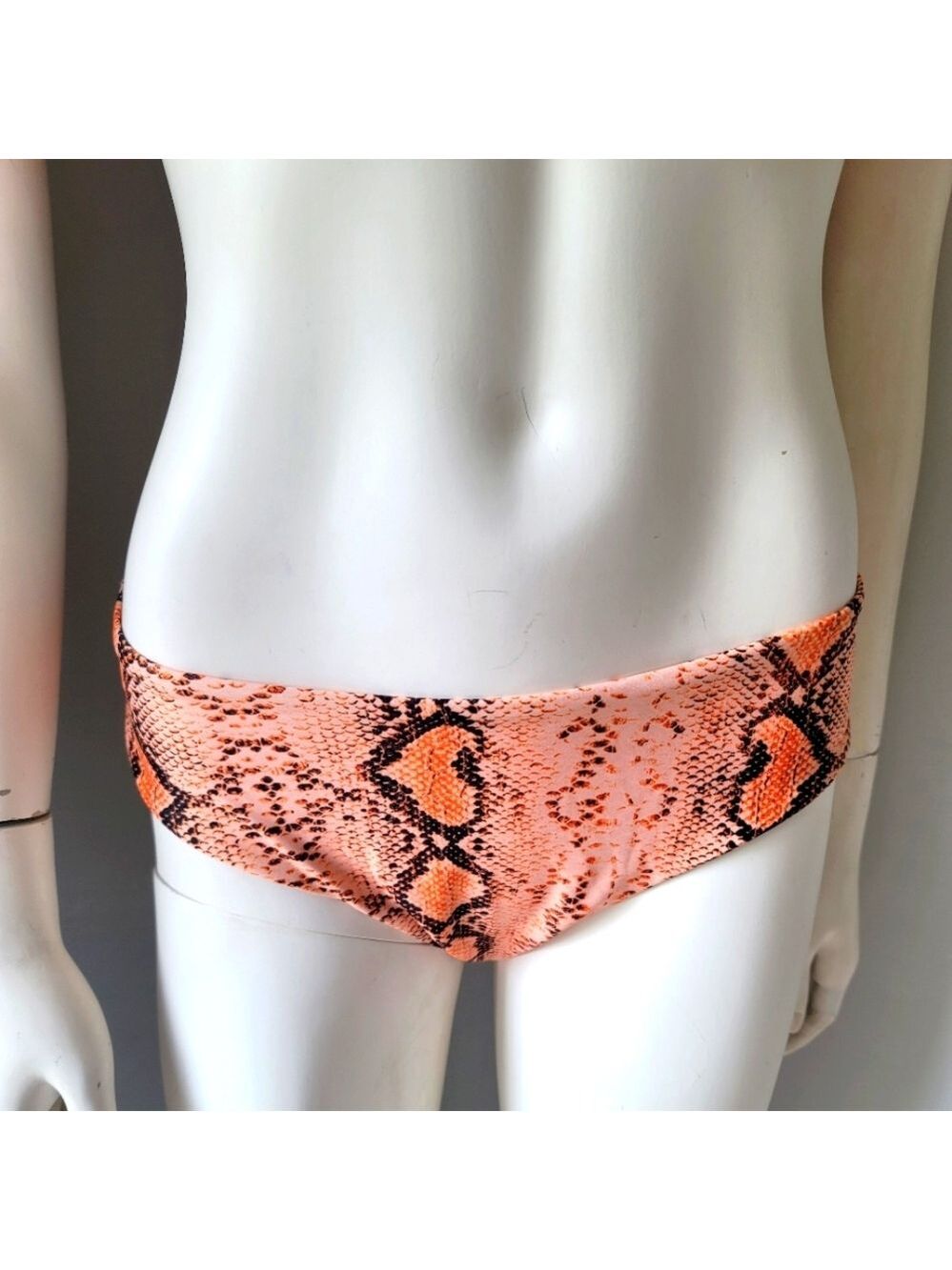 Zaful Two-Piece Bikini - Picture 6 of 11